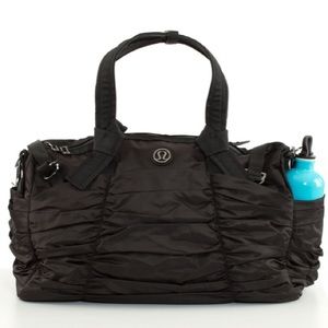 GUC - LULULEMON • DESTINED FOR GREATNESS DUFFEL